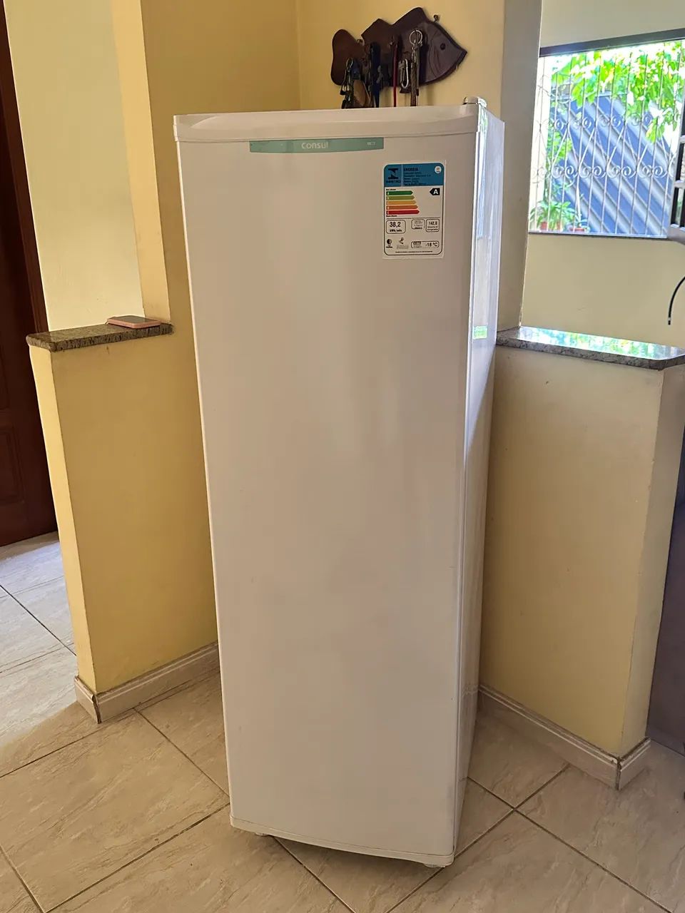 Freezer vertical Consul 142L 