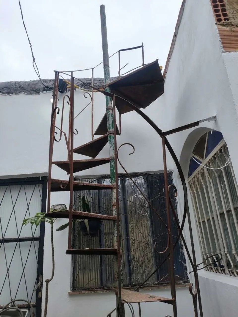 Escada caracol de ferro