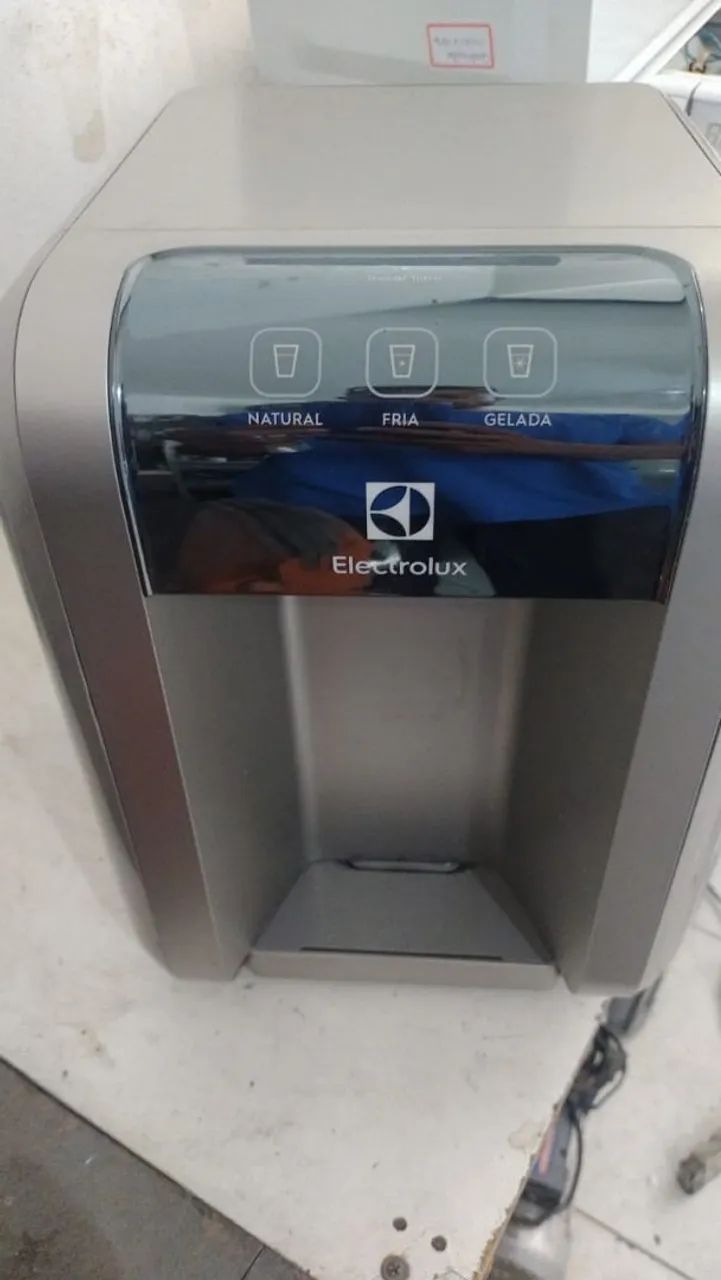 Bebedouro Eletrolux eletrônico deangueira 