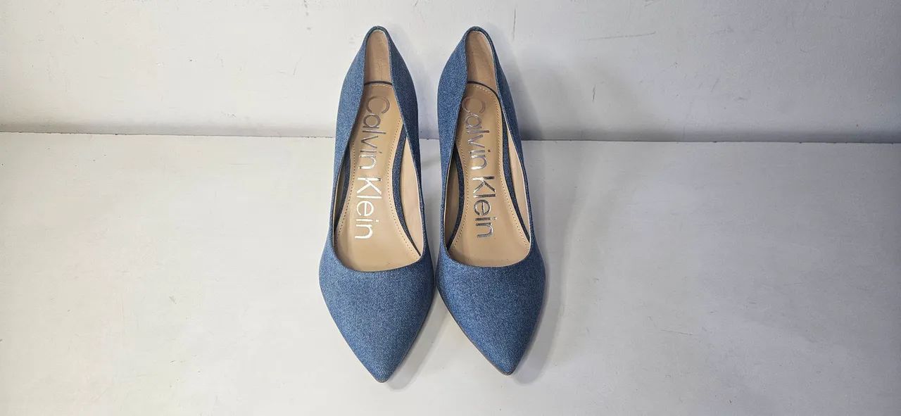 Scarpin Calvin Klein tamanho 37
