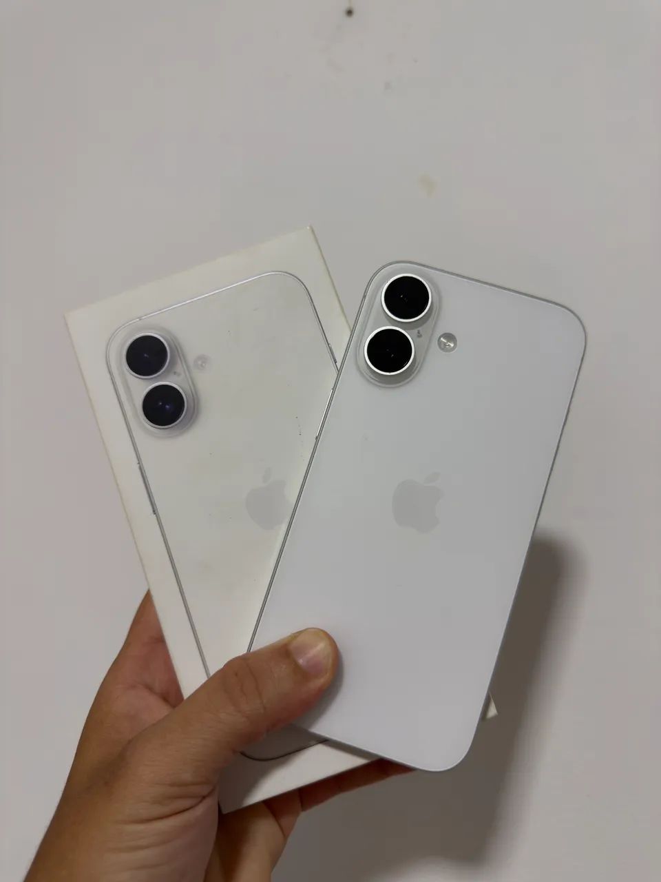 iPhone 16 