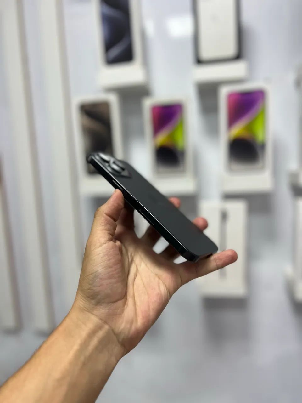 iPhone 15 Pro Max - 256GB preto  - Foto 2