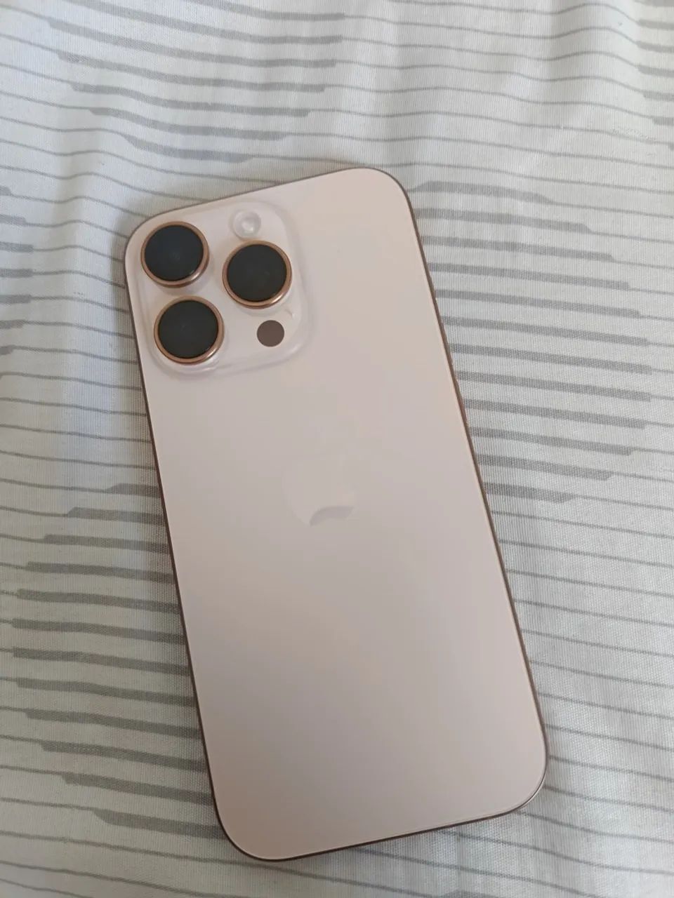 iPhone 16 Pro 
