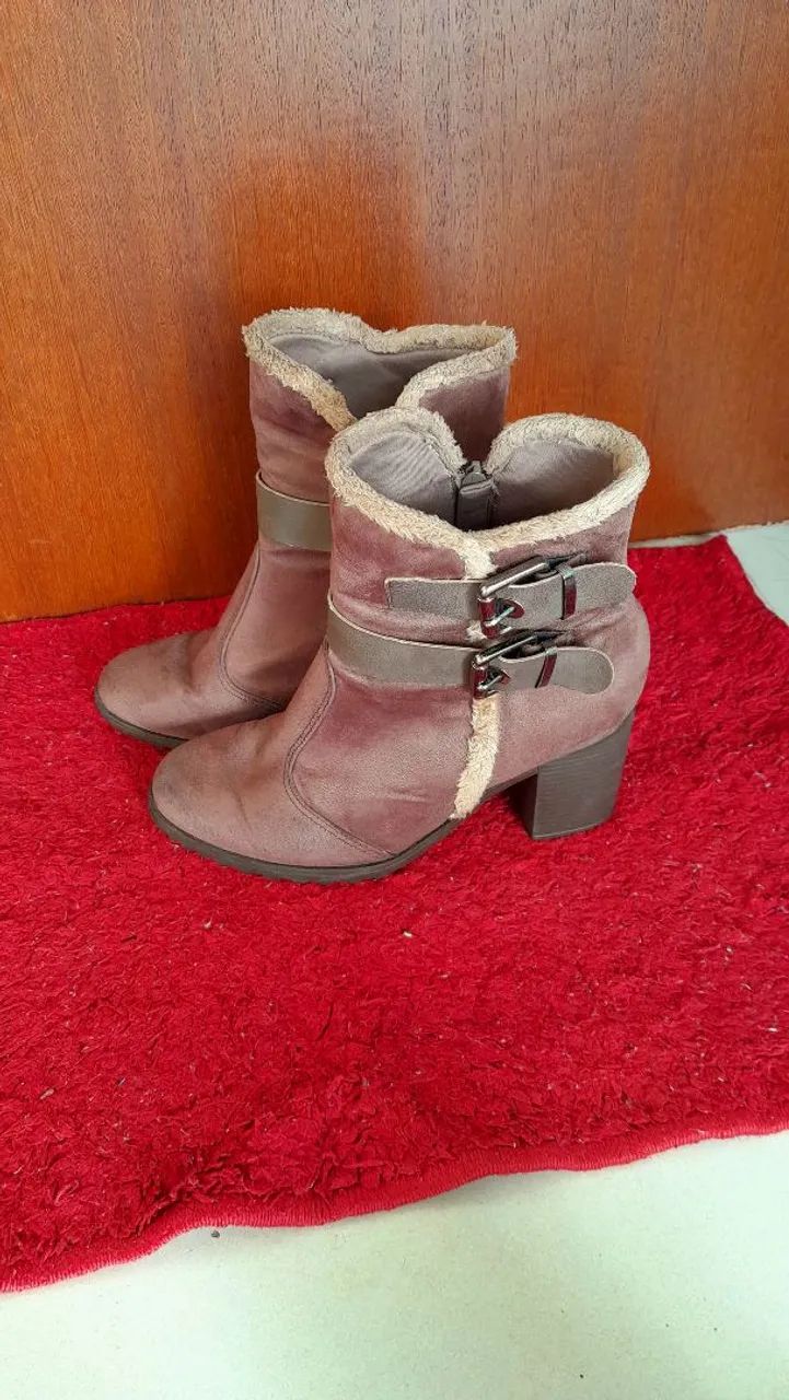 Bota feminina Bebecê N:36 Couro  - Foto 2