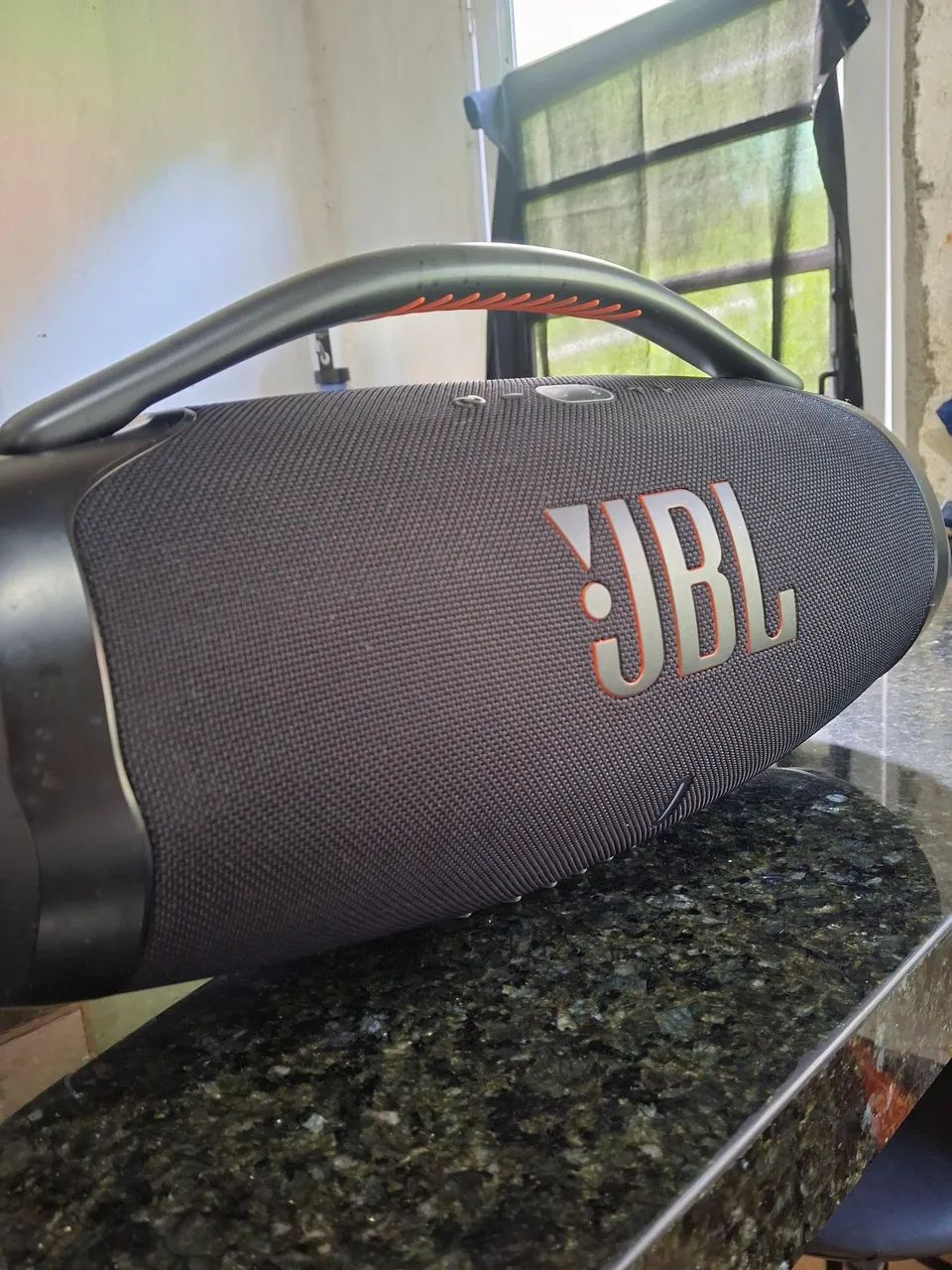 Jbl bombox 3 novo