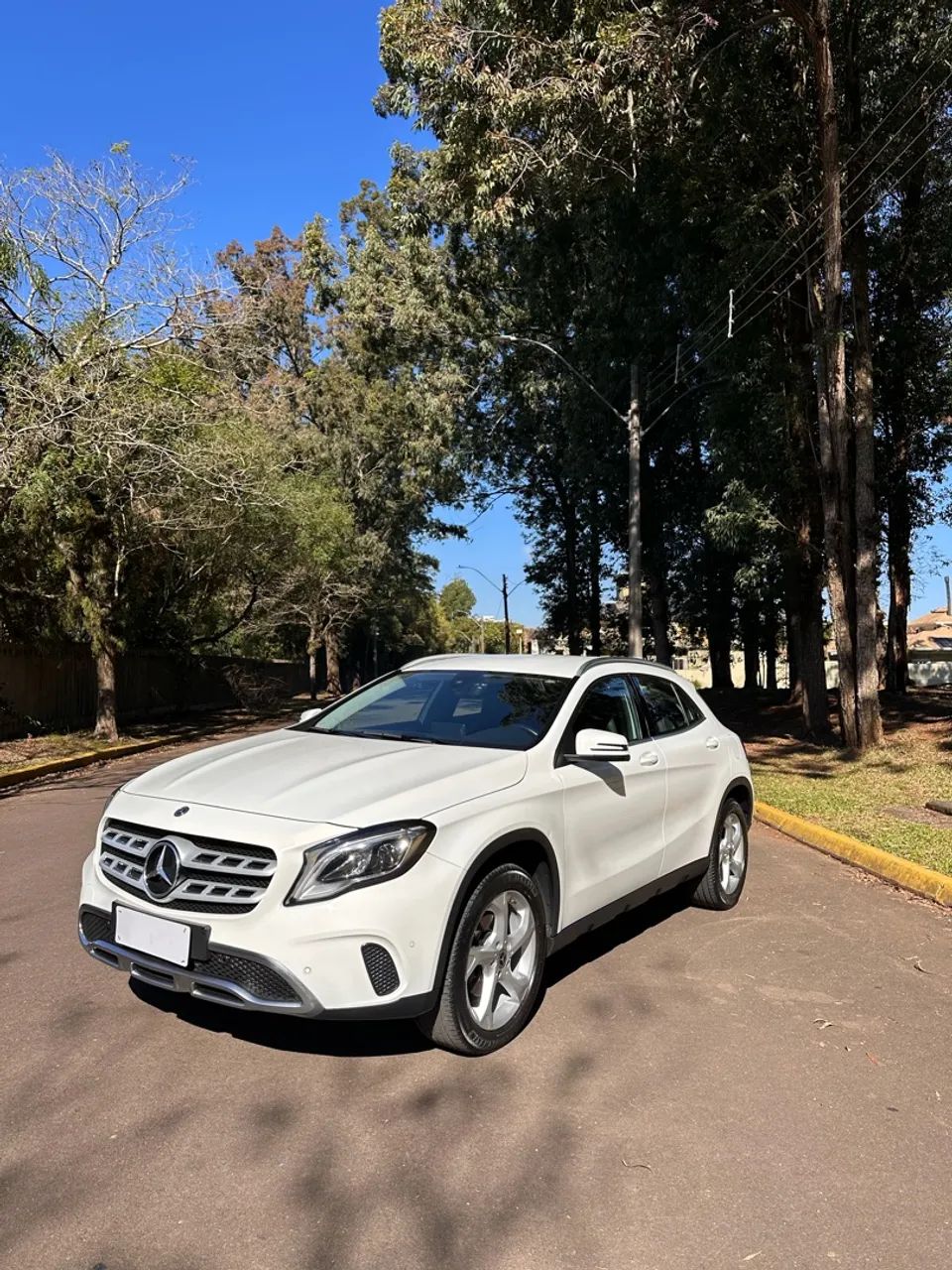 Mercedes-Benz GLA 200 Adv. 1.6/1.6 TB 16V Flex Aut. 2019