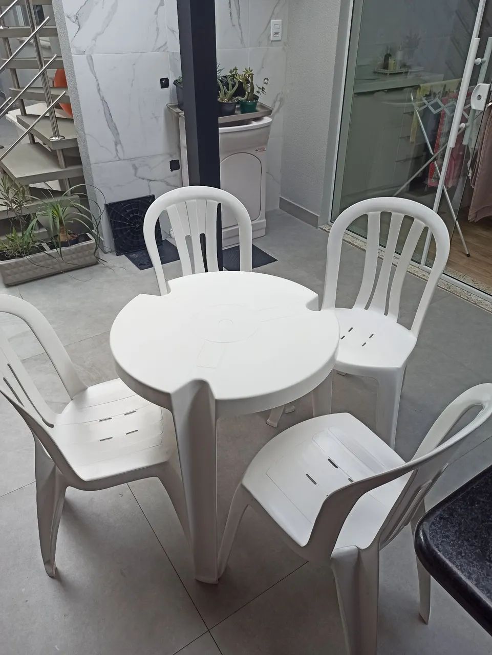 Mesa e cadeiras Tramontina 