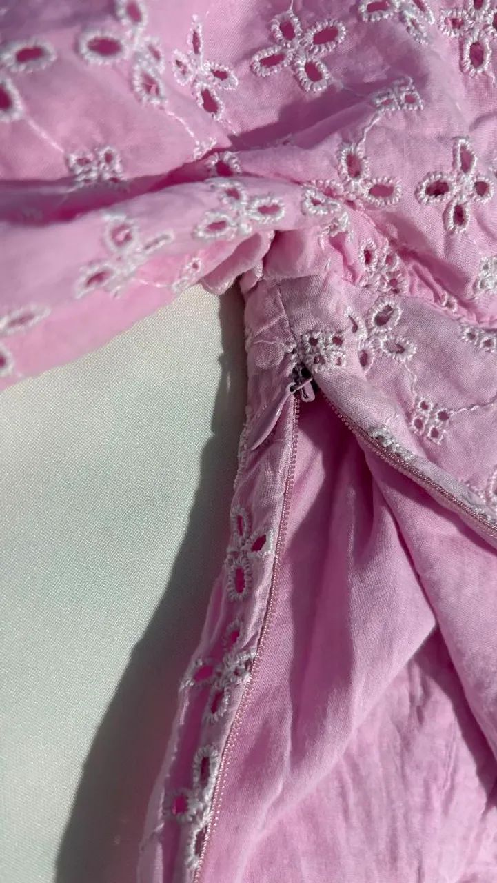 Cropped coquette em renda lilás - Foto 3