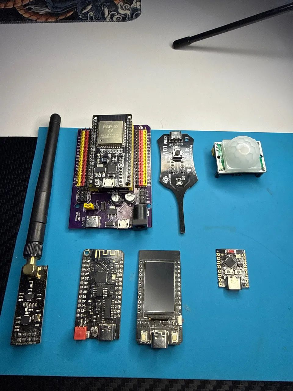 Lote de Componentes Eletrônicos e IoT