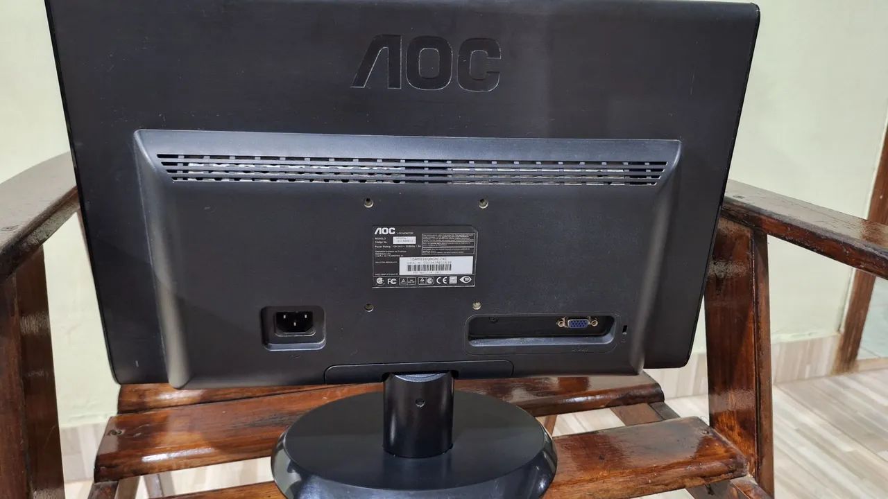Monitor AOC 18.5" - Foto 2