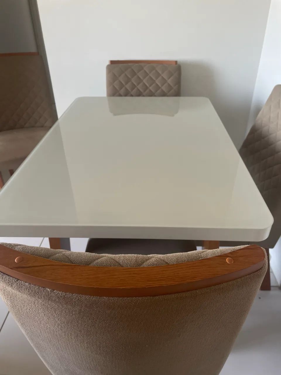 Mesa com 4 cadeiras  - Foto 4