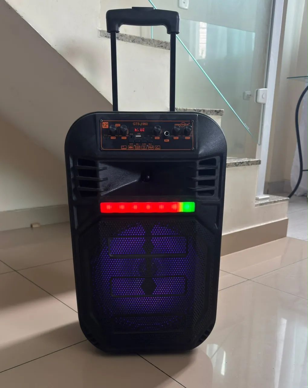 Caixa de som bluetooth com microfone - Foto 2