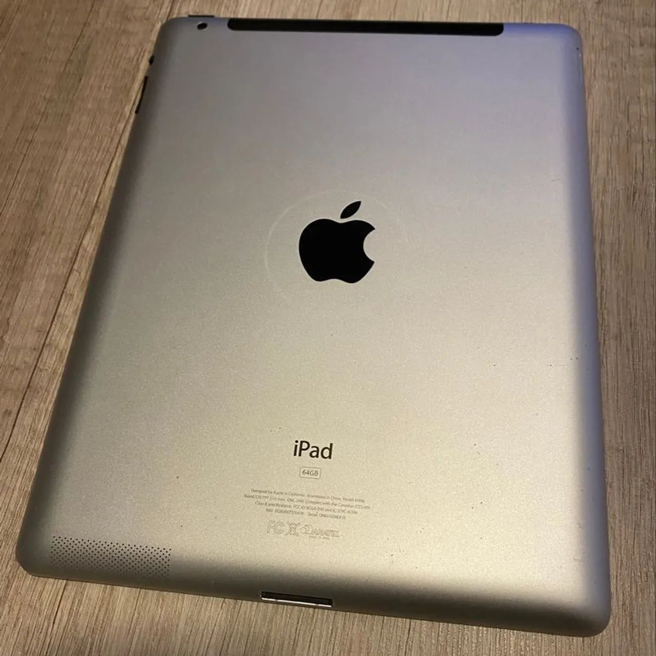 iPad 2 Silver 9.7" polegadas WiFi / troca 450 - Foto 2