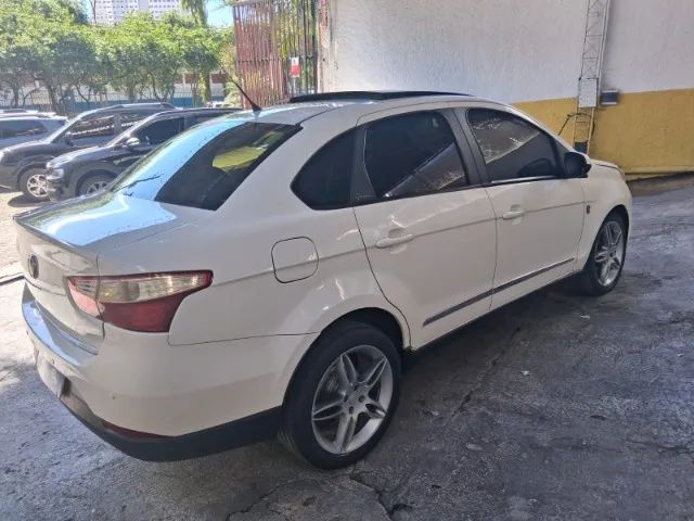 Fiat Grand Siena ESSENCE Dual. 1.6 Flex 16V, foto 4 de 14
