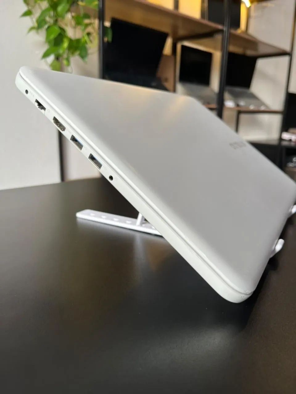 Notebook Samsung Essentials - Core i3 7th + SSD M2 256GB + 8GB DDR4  - Foto 4