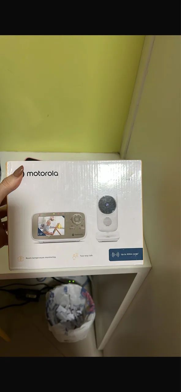 Babá eletrônica Motorola vai com DUAS câmeras - precisa arrumar