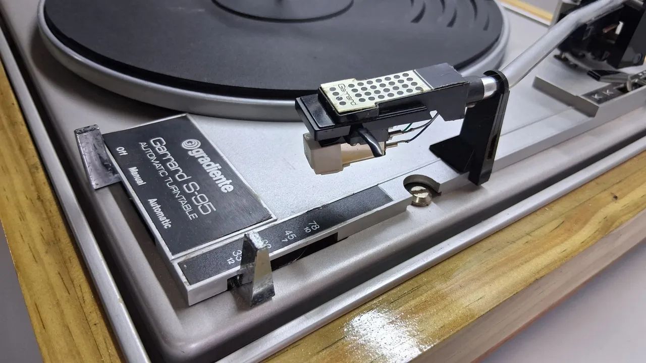 Toca disco gradiente garrard S95 prata - Foto 2