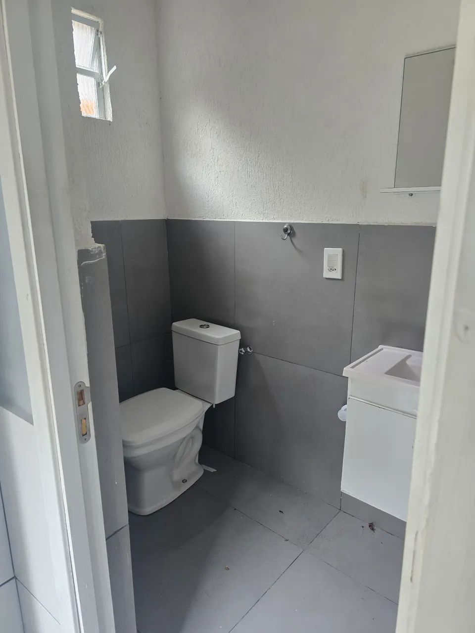 Alugo conjugado com quarto e cozinha  - Foto 4