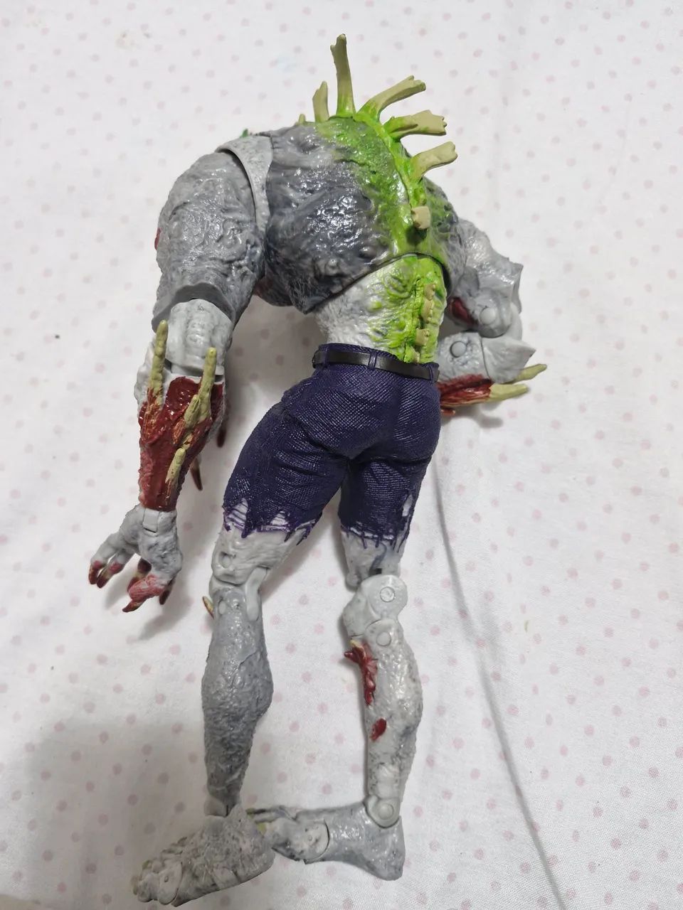 MEGA BONECO DE AÇÃO DC MULTIVERSE - TITAN JOKER - Foto 2