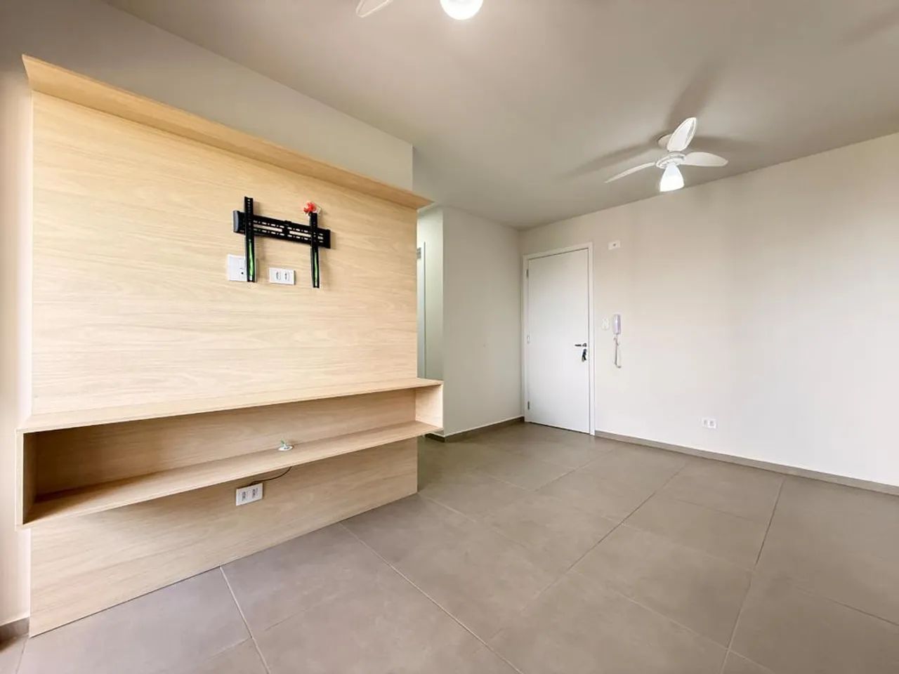 Apartamento para alugar em Maringá, Parque Industrial, com 2 quartos, com 51 m², Terra do  - Foto 4