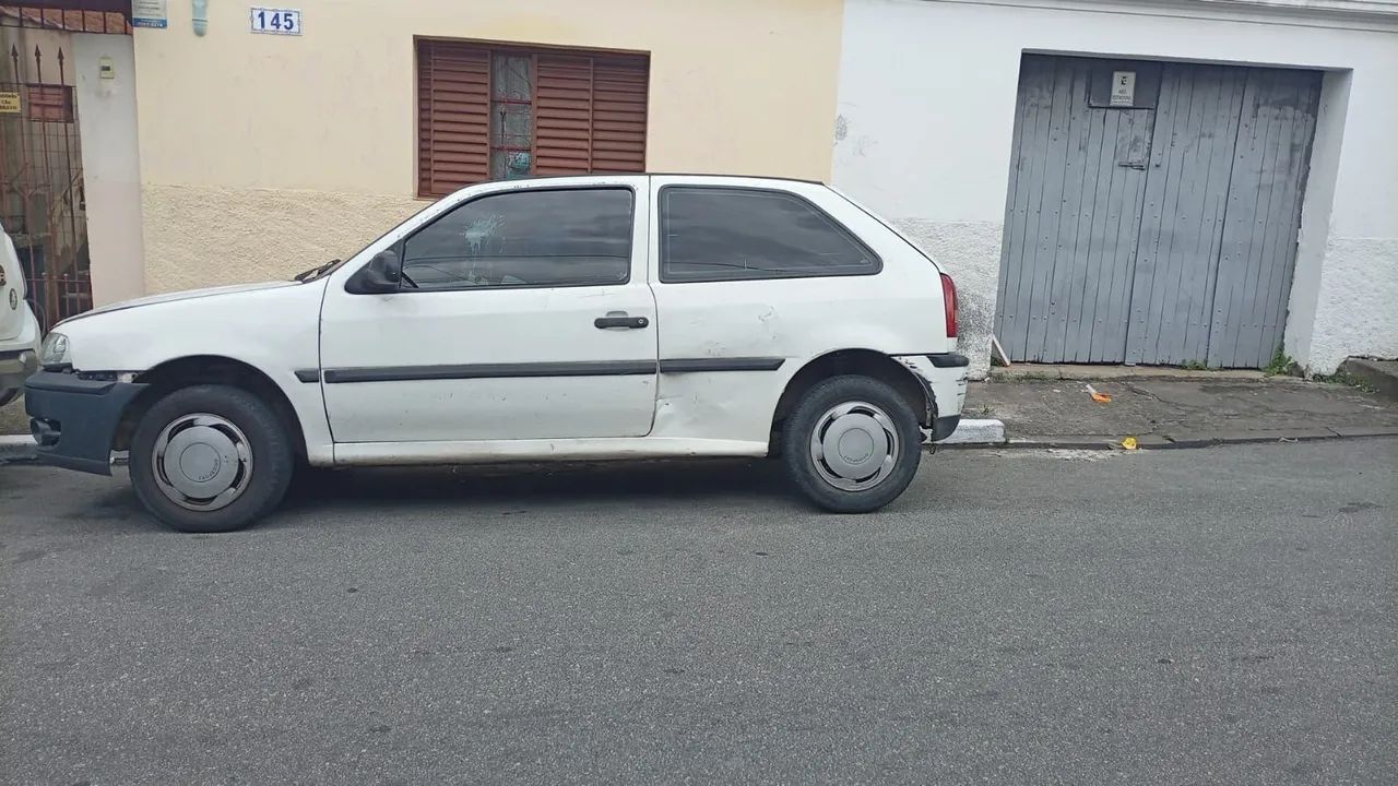 Volkswagen Gol GOL 1.0 PLUS 8V 2P 2004