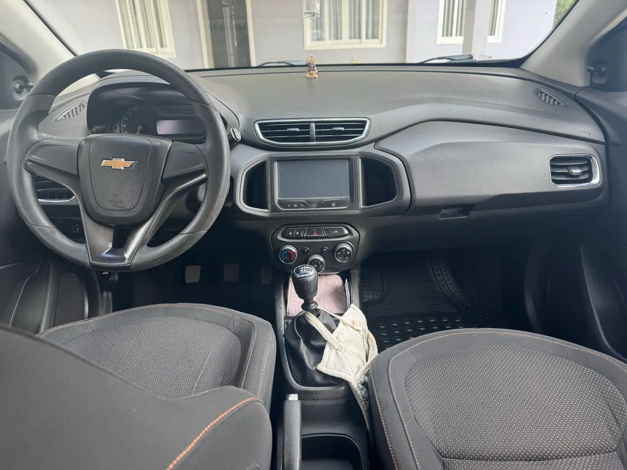 Chevrolet Onix Hatch LT 1.4 8V Flex Power Mec. 4P 2014 - Foto 2