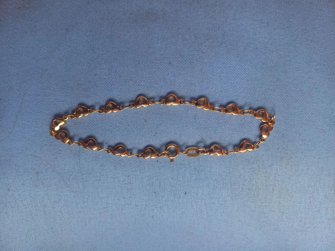 Vende-se colar e pulseira da magold.