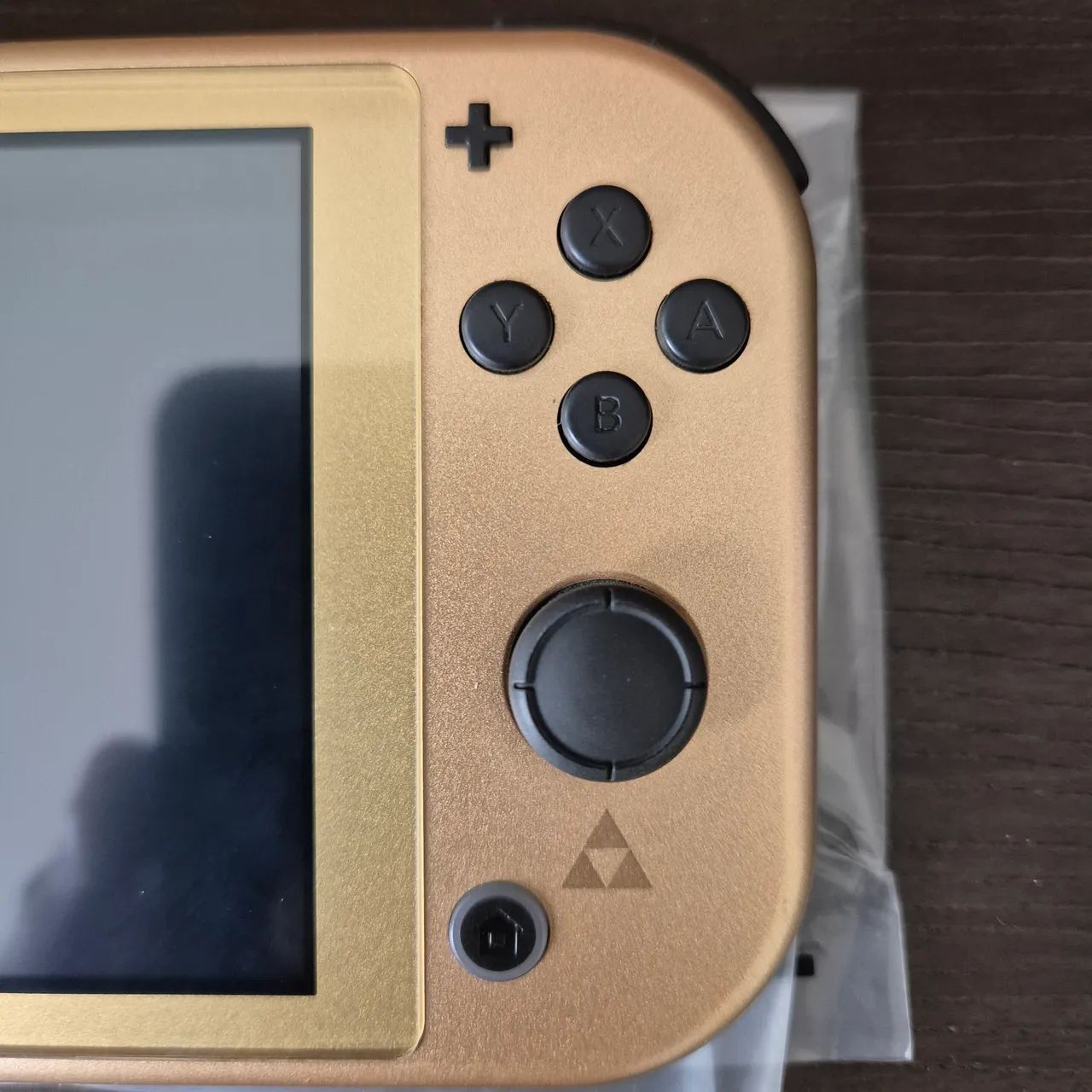NINTENDO SWITCH LITE - EDIÇÃO HYRULE - Foto 4