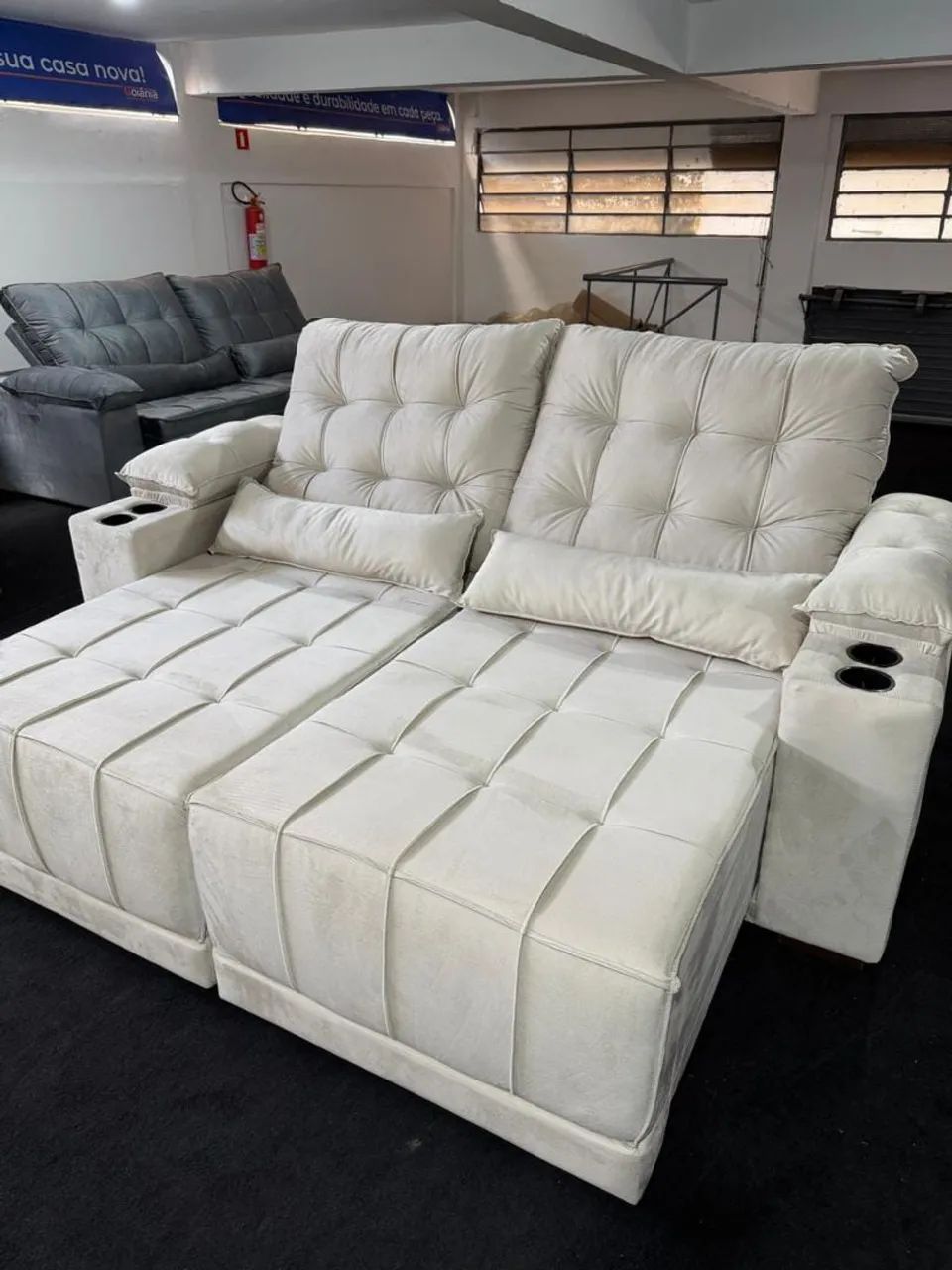 Sofa com porta copo  - Foto 4