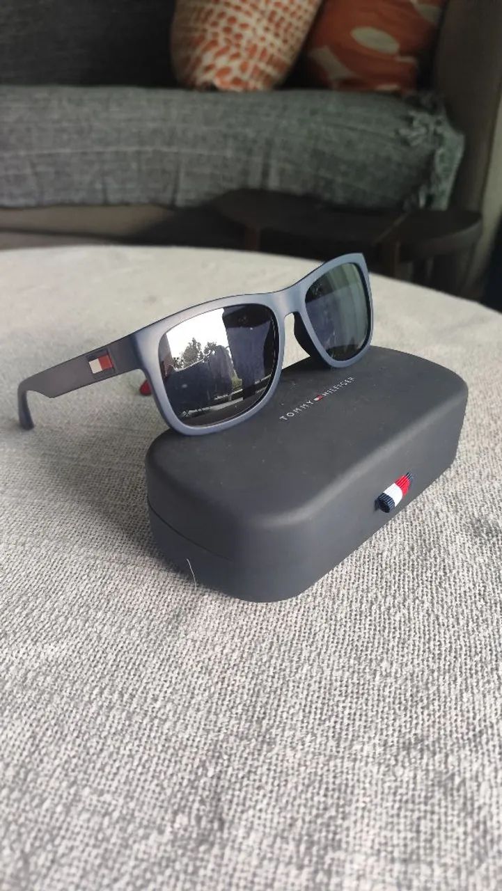 Óculos Tommy Hilfiger 