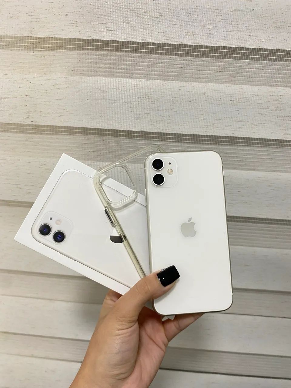 iPhone 11 64 G branco - Foto 2
