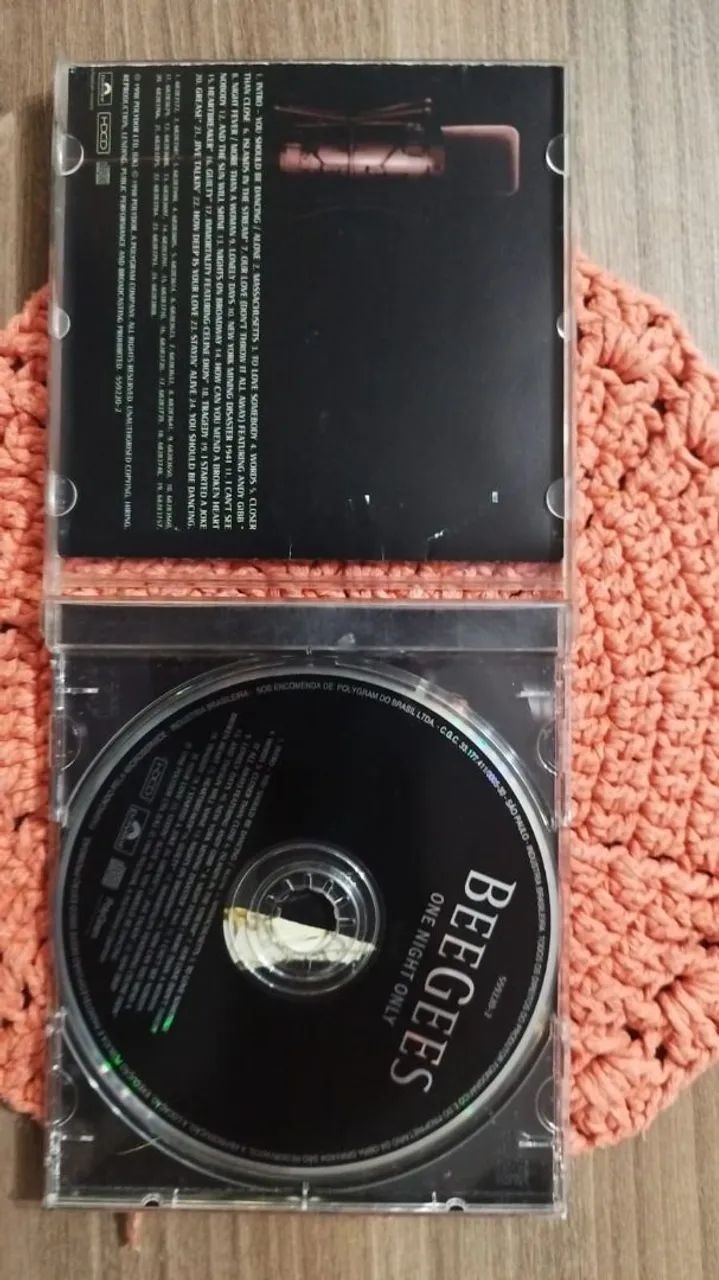 CD BEEGEES onde night only - Foto 2