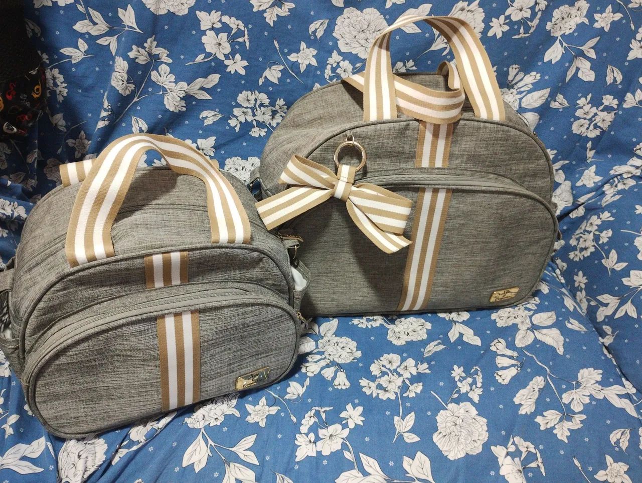 Vendo Cj de bolsas para bebê, maternidade pouco usada