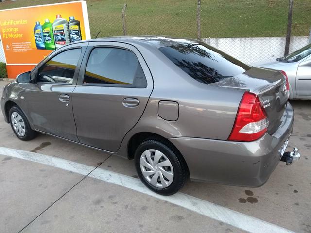 Etios Sedan 2108 XS Automatic - Foto 9