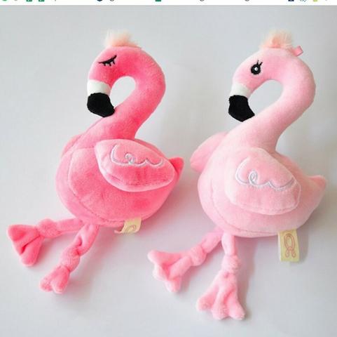Chaveiro Flamingo Miniatura Pelúcia Pássaro Meninas Jardim - Foto 2