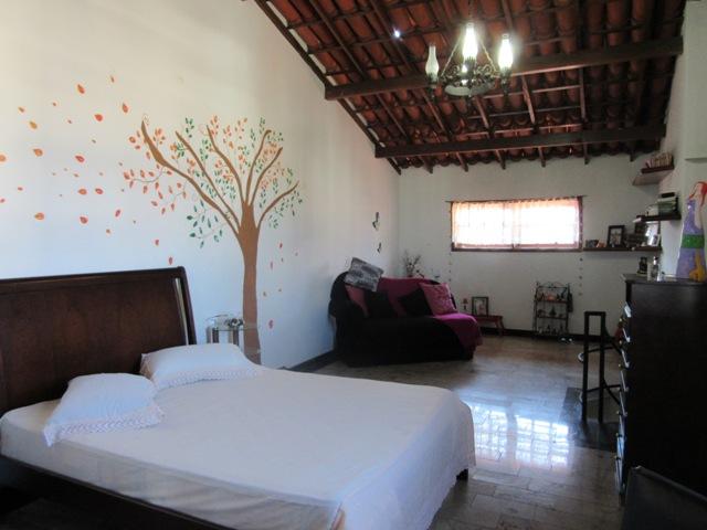 Excelente casa com 03 pavimentos! - Foto 13