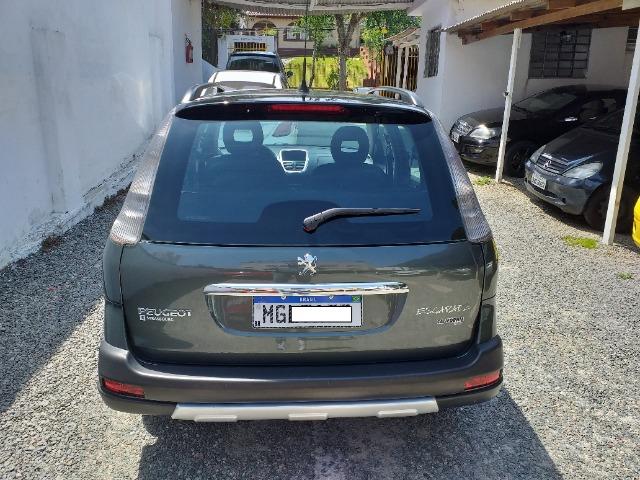 Peugeot 207 SW Escapade - 1.6 - 16 V - Flex - 2010 - Foto 3
