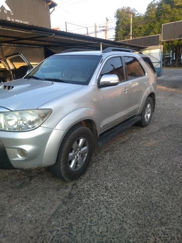 Toyota sw4 diesel 4x4 srv turbo 7 lugares