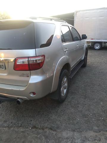 Toyota sw4 diesel 4x4 srv turbo 7 lugares - Foto 5