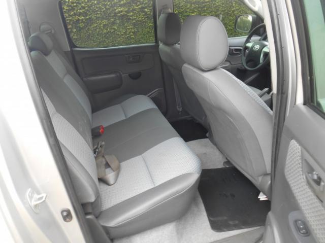 Hilux 3.0 4x4 Manual Cab. Dupla - Foto 12