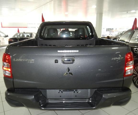 Mitsubishi L200 Triton Sport HPE-S Couro Xenon Conheça o Mit Facil e Desafio Casca Grossa - Foto 6
