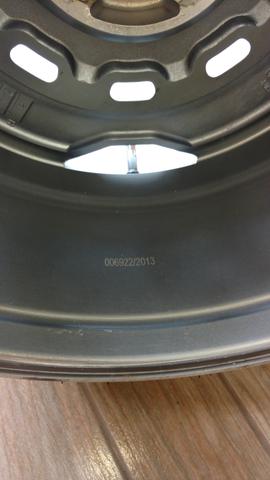 Roda 17 - 4X100 furação - Foto 5