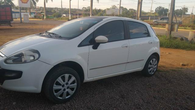 Fiat Punto 1.4 attractive ano 2012/2013 - Foto 3