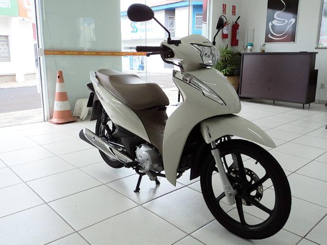 Honda Biz 125 Flex Branca Único Dono Veículo com 4000 km - Foto 2