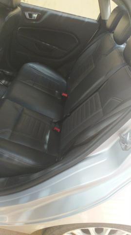 FordFiesta sedan Titanium - Foto 4