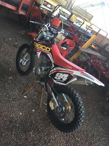 Crf 230f troco em carro do meu interesse - Foto 6