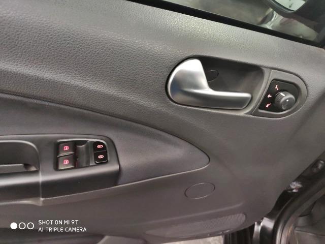 Volkswagen Saveiro Cross 1.6 (Flex) 2011 - Foto 8