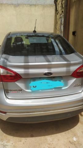 FordFiesta sedan Titanium - Foto 8