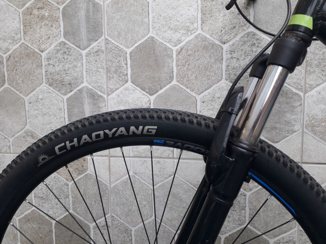 Vendo bicicleta  GROOVE aro 29 tamanho 17 c/ NF - Foto 2