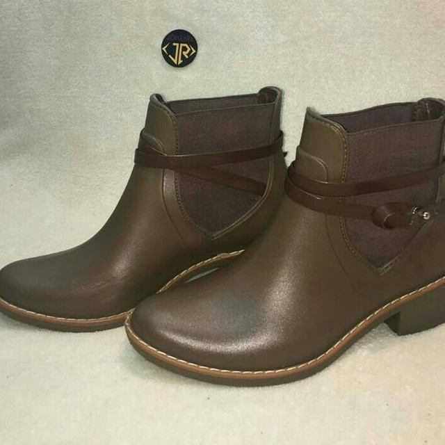 bota colcci cano curto